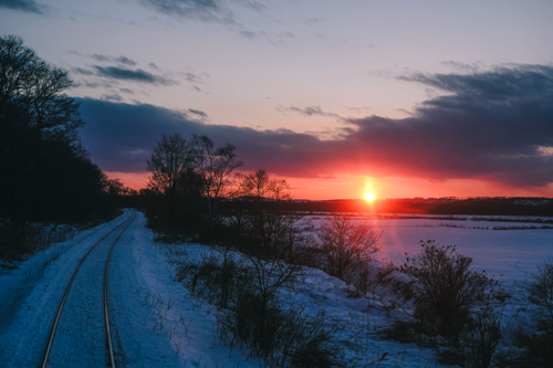 湿原に沈む夕日